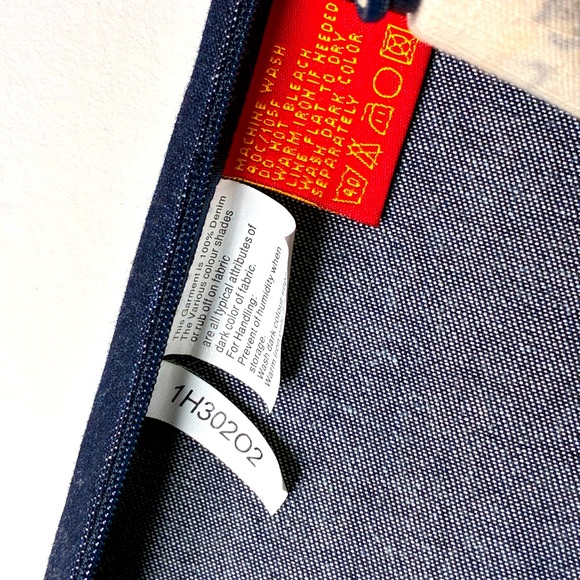 Shanghai Tang Vintage Denim Calligraphy Cheongsam Top - Picture 8 of 11